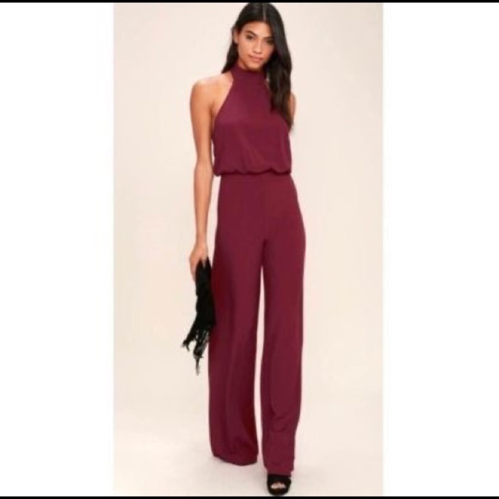 Lulu’s Burgandy High Neck sleeveless jumpsuit size small